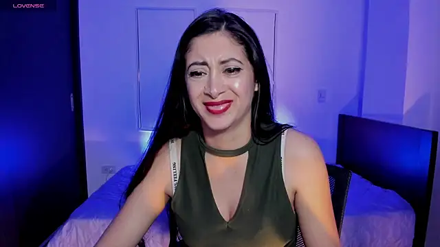 MeganWhite3 Live XXX-chat