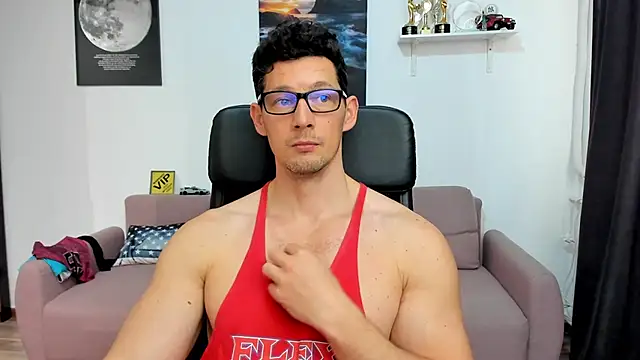 BrutusK08 live XXX chat