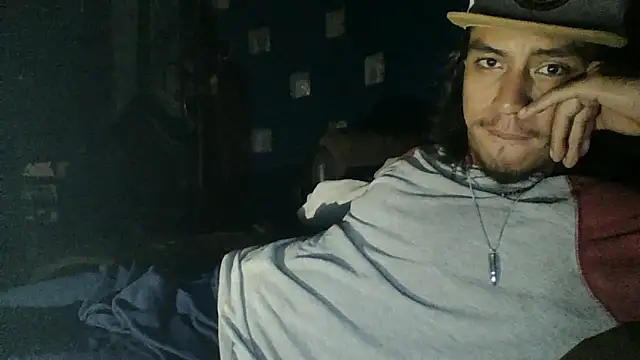 XXX chat uživo modela AlexAlejandro13