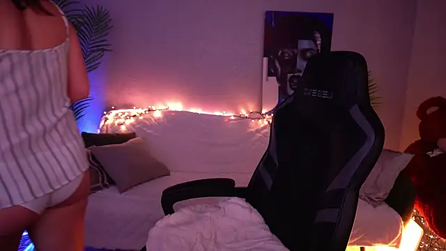 MirandaWong Chat XXX live