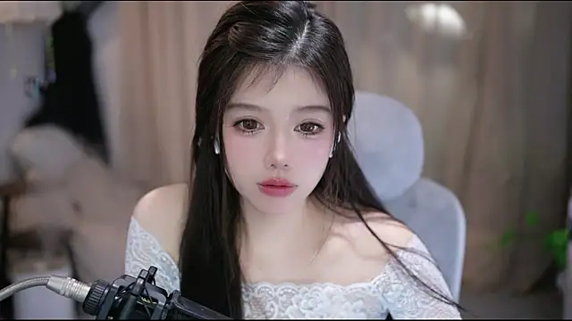 Cecily Chat XXX live