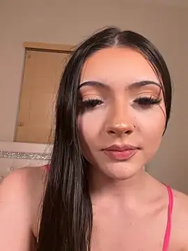 Pokazy przed kamerką – Badgirllmar