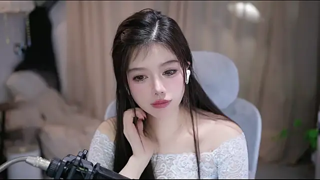 Cecily live XXX chat