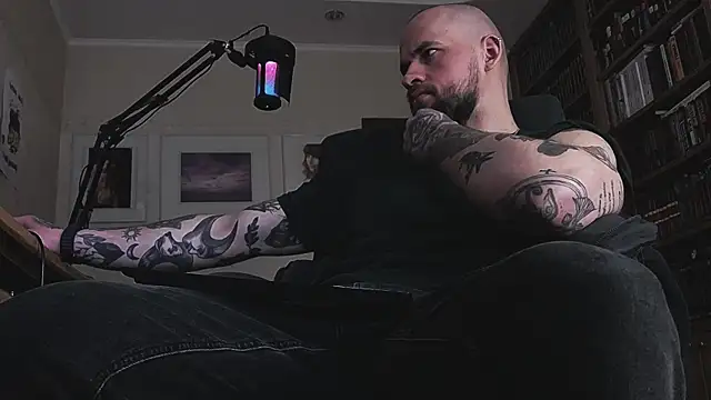 FindomJason লাইভ XXX চ্যাট