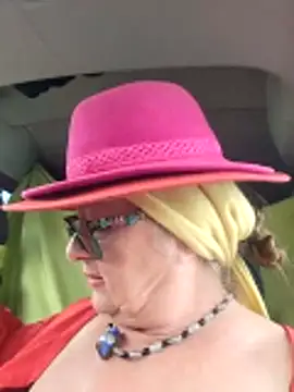 Hot-Muci's Webcam Show