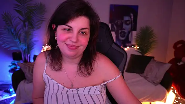 MirandaWong Adlı Modelin Canlı XXX Sohbeti