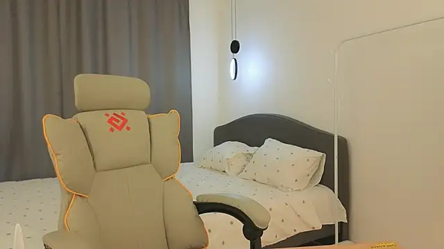 Chat XXX en directo de yourrdanceteacher