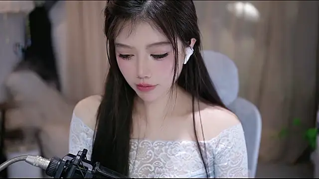 Cecily Chat XXX in diretta