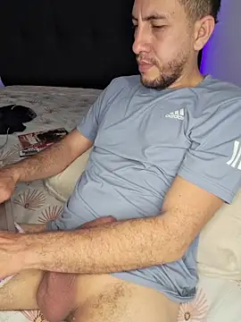 Alessfuck_friends Webcam Show