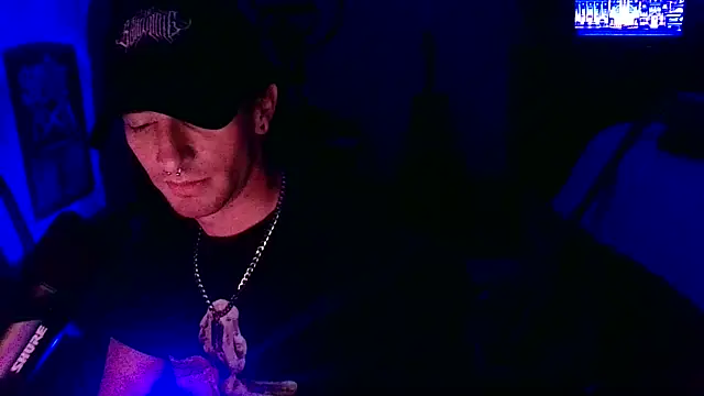 Pokazy przed kamerką – LEVIATHANX666