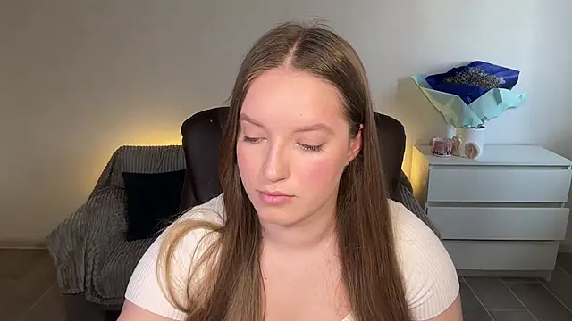 EvaMaddison 现场XXX聊天