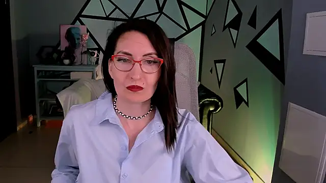 UnaTerra Adlı Modelin Canlı XXX Sohbeti