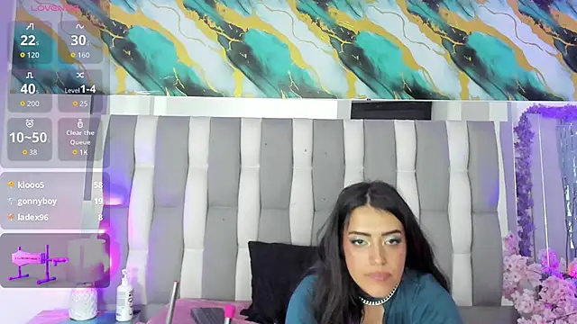 IsaDiiaz 现场XXX聊天