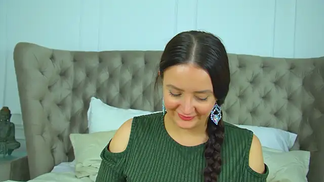 ElinaBellucci Chat XXX in diretta