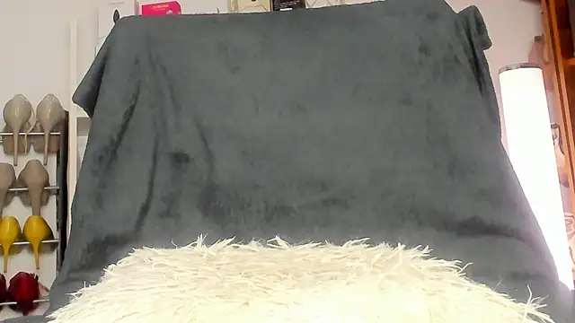 Naughtylov3: онлайн-секс-чат