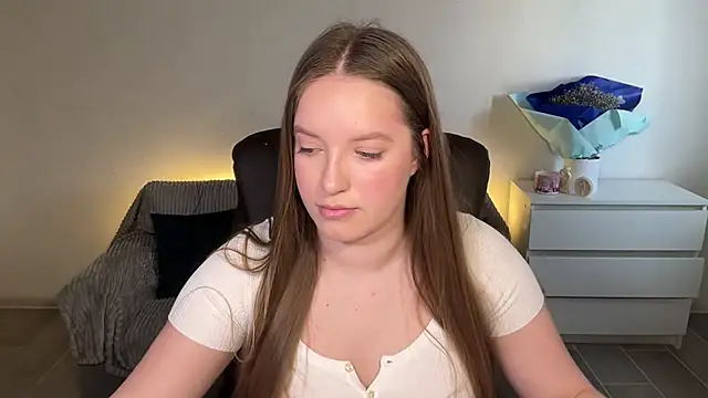 EvaMaddison: онлайн-секс-чат