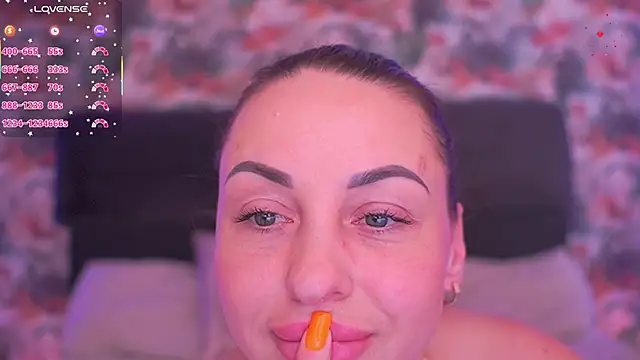 Chat XXX ao vivo de KristiiMax