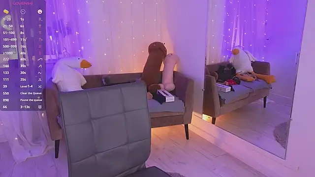 Mira_Falls' Live XXX Chat