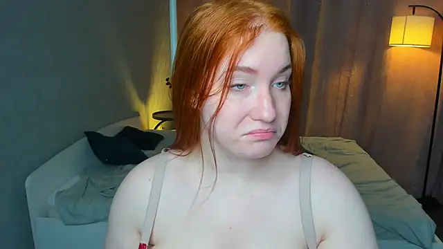 EthalCarlsqq Show in webcam