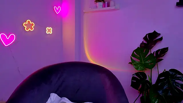 Chat XXX en directo de ElenaMonroe