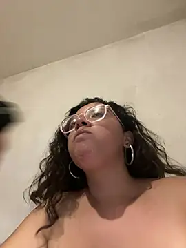 Онлайн чат XXX Vivi_Kvsh