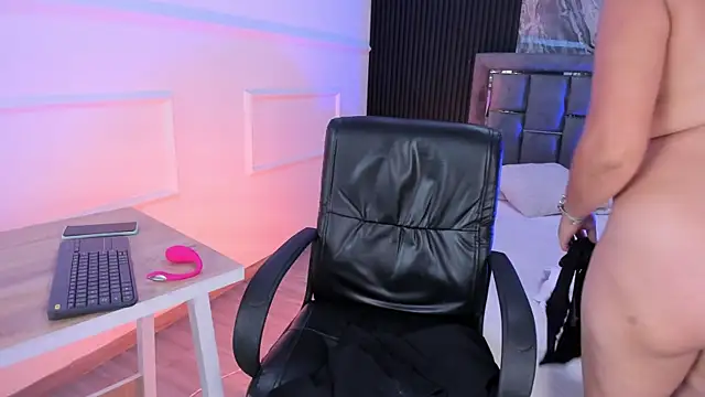 Sienarosewood's Live XXX Chat