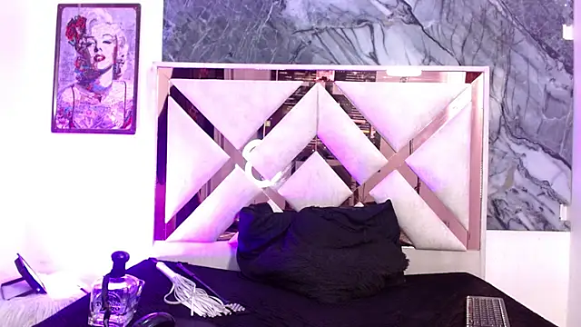 แชท XXX สดของ morticia69cs