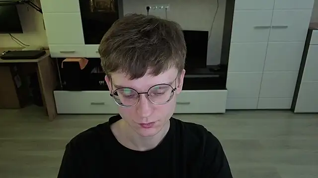 angryzan Pertunjukan Webcam