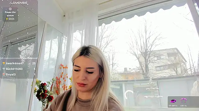 Ella_Vee – Naživo XXX chat