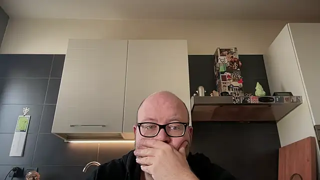 theitalianbear Show Webcam