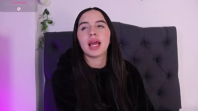 kaylee_lee Adlı Modelin Canlı XXX Sohbeti