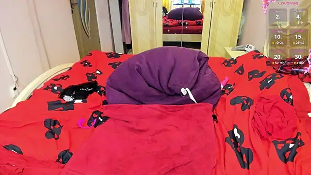 HoneyBee699 Live XXX-Chat