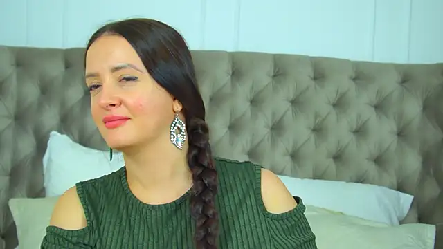 Czat XXX na żywo – ElinaBellucci