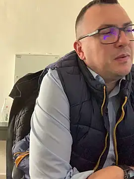 Chat +18 de Mike8523 ao vivo