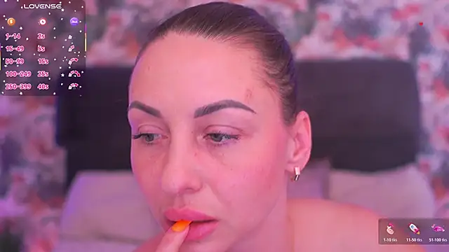 KristiiMax 现场XXX聊天