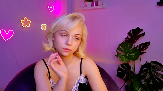 Chat XXX en directo de ElenaMonroe