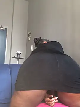 CurveysinaaのライブXXXチャット