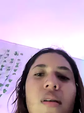 butterfly777_ Adlı Modelin Canlı XXX Sohbeti