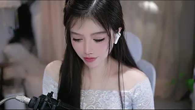 Cecily: онлайн-секс-чат