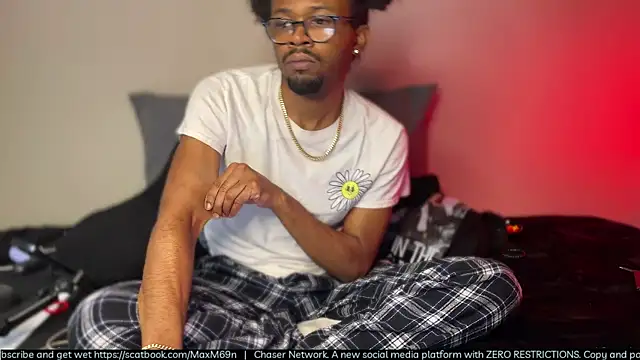 Pokazy przed kamerką – MobyDxck