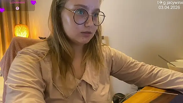 JacyWinslatのライブXXXチャット