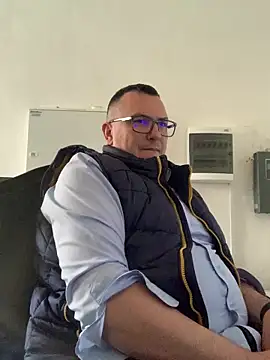 Mike8523 webkamerás műsora