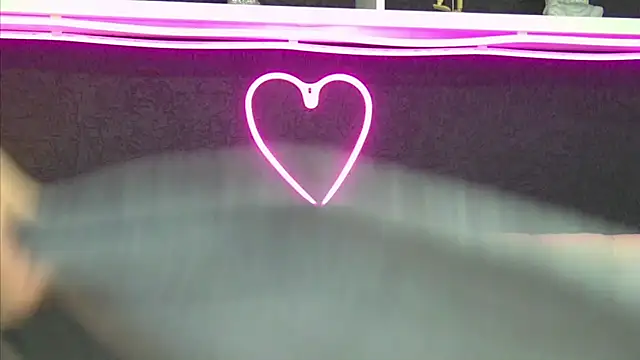 TaniaKaverina Adlı Modelin Canlı XXX Sohbeti