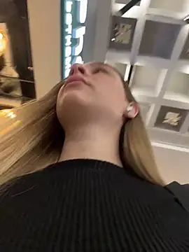 SashaCattのライブXXXチャット