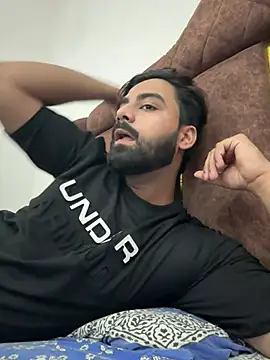 Chat XXX ao vivo de Royalboy_03