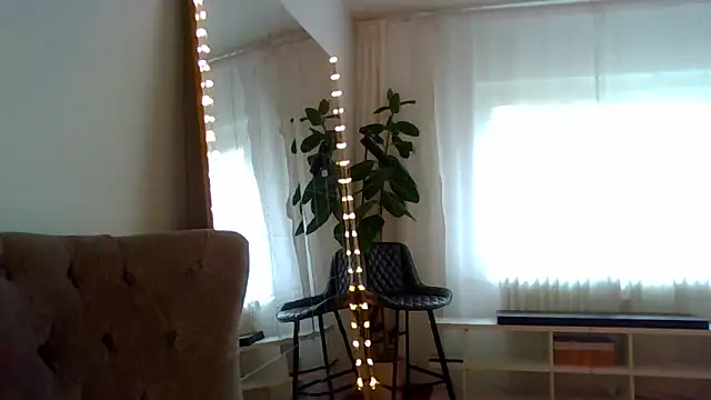 Ms-Lust1- Adlı Modelin Canlı XXX Sohbeti