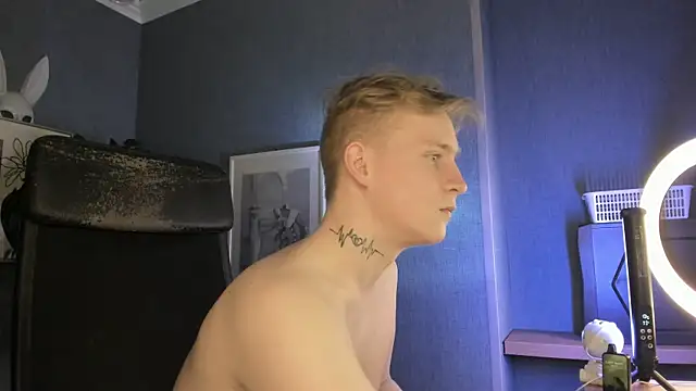 Chatroom XXX en direct de AlexxSweet