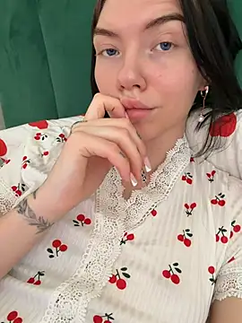 Chat +18 de Lisaaa_Alisa ao vivo