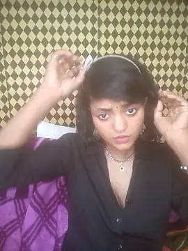 Show modela Freakingromance na web-kameri