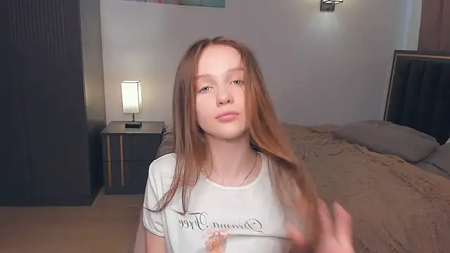 XXX chat uživo modela SharriSang